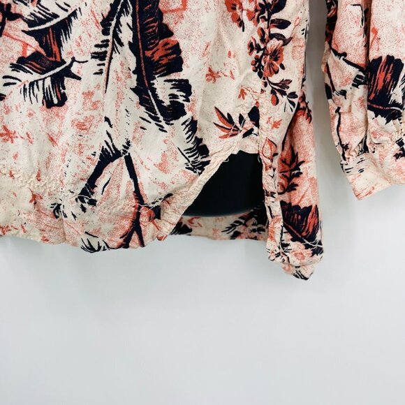 Free People It's‎ A Vibe Hawaiian Shirt Womens M Oversized Relaxed Summer Top - Picture 2 of 10